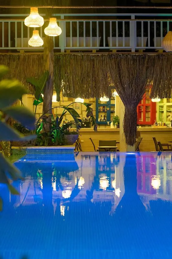Tnr Otel & Spa Kusadası 3*,  Turquia